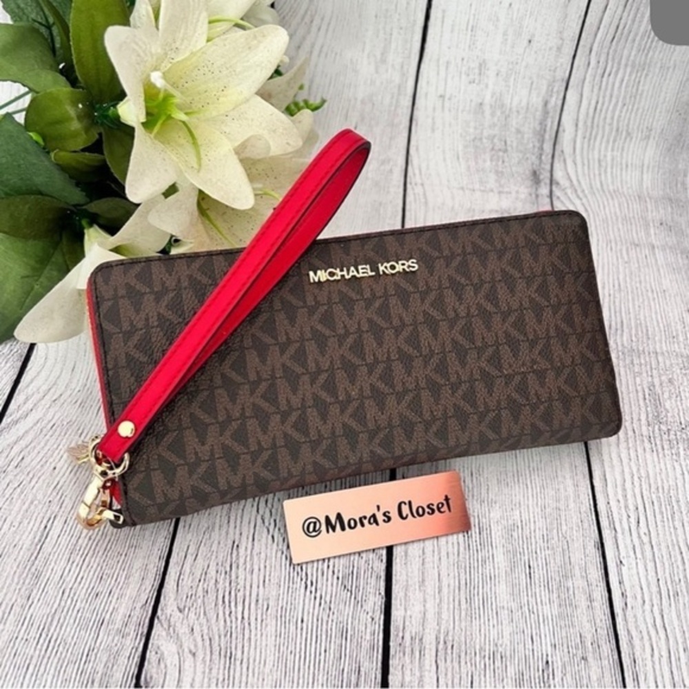 Michael Kors Large Continental Wallet